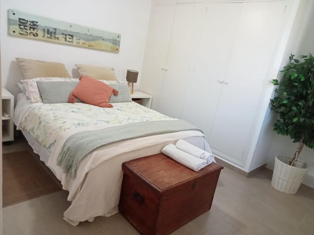 Dormir Entre Limones, Casa De Invitados En Vivienda Familiar Dos Hermanas Dış mekan fotoğraf